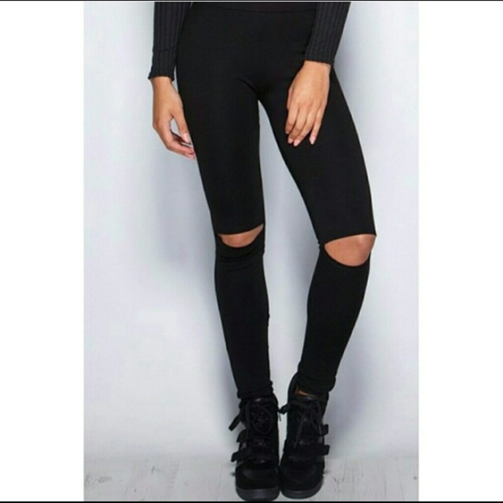 🔴BLACK LEGGINGS🔴